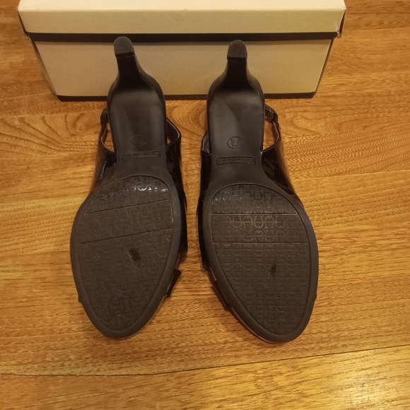 Eitienne Aigner Shiny Black Open-Toe Heeled Sandals Size 7.5 - Picture 9 of 11